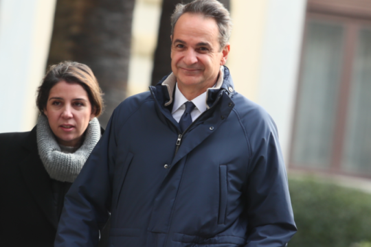 Η αντιπολίτευση «κατακεραυνώνει» τον Μητσοτάκη για τη συνταγματική αναθεώρηση